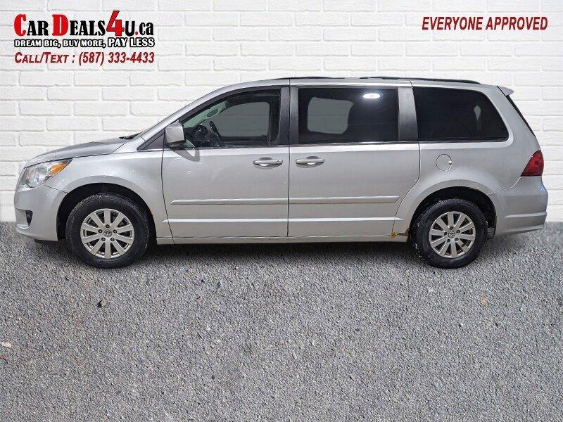 Volkswagen Routan 2009 price $7,950