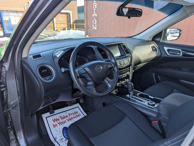 Nissan Pathfinder 2017 price $20,950