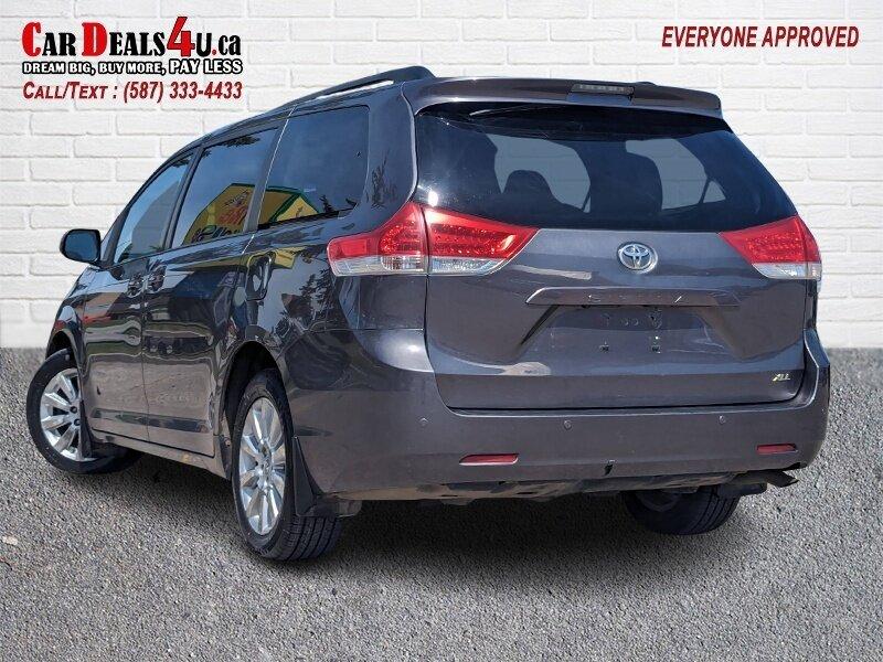 Toyota Sienna 2011 price $14,450