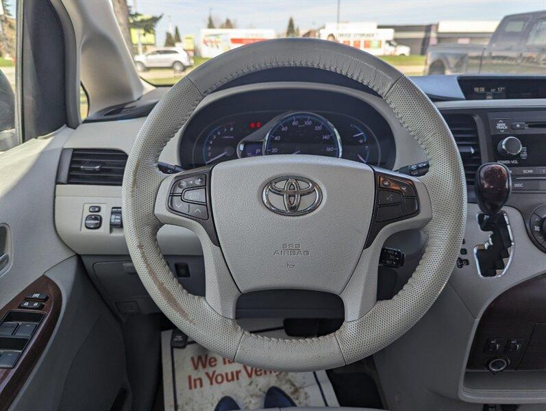 Toyota Sienna 2011 price $14,450