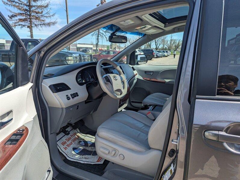 Toyota Sienna 2011 price $14,450