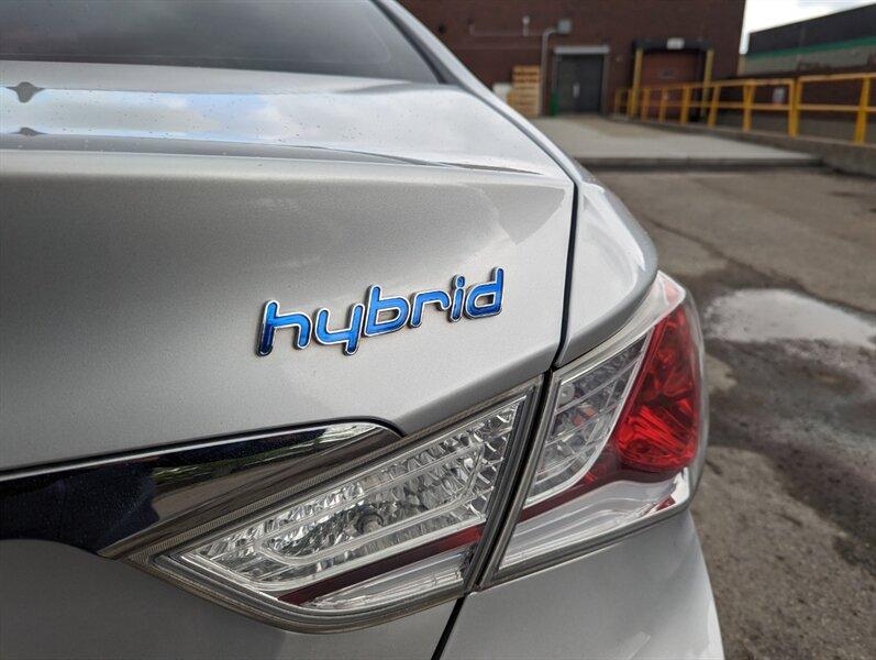 Hyundai SONATA Hybrid 2011 price $9,950