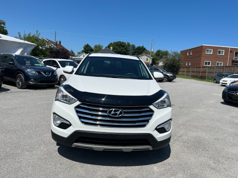 Hyundai Santa Fe 2016 price $17,900