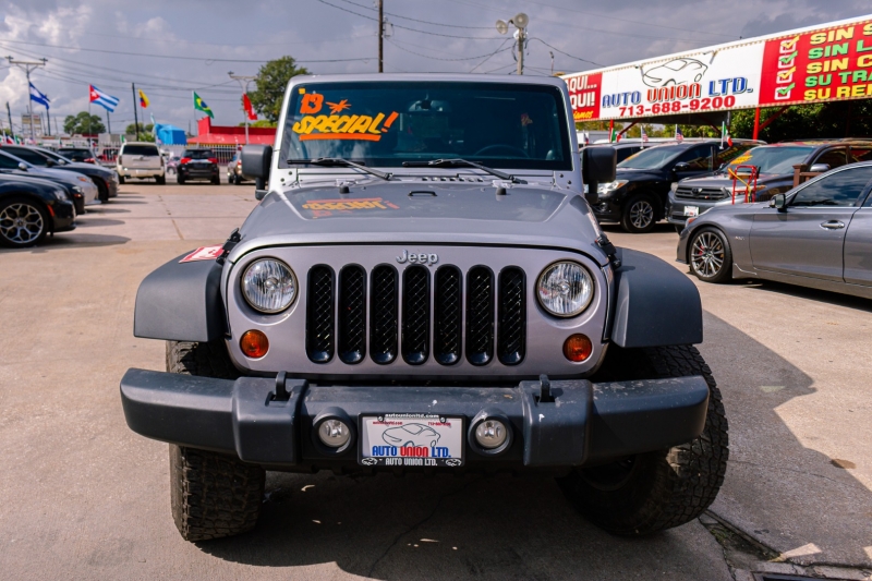 Jeep Wrangler Unlimited 2013 price Call