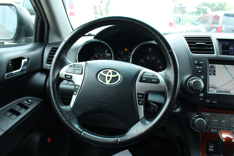 Toyota Highlander 2012 price Call