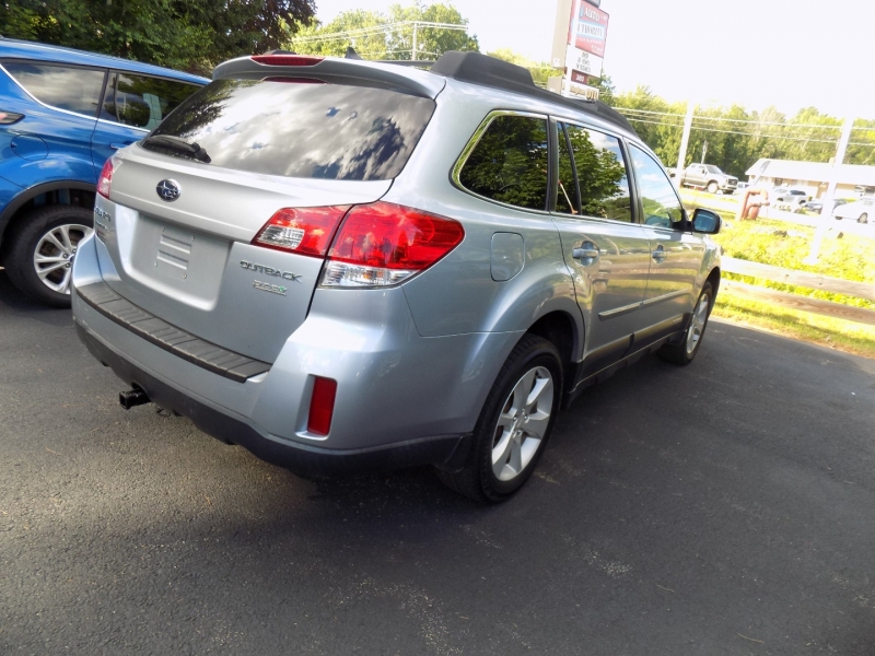 Subaru Outback 2014 price $11,995
