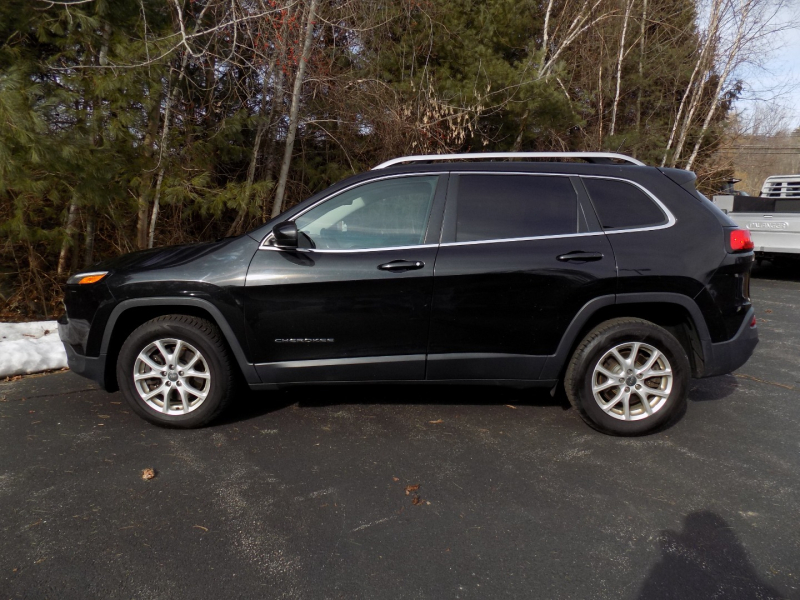 Jeep Cherokee 2015 price $9,995