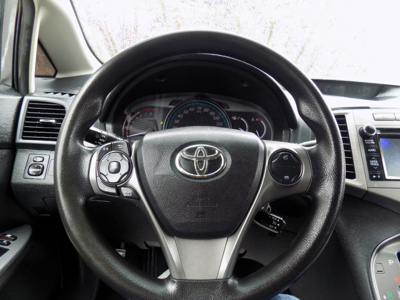Toyota Venza 2014 price $11,995