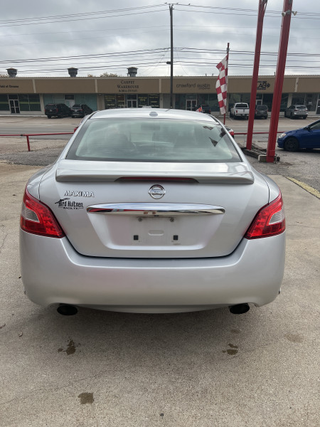 Nissan Maxima 2009 price Call for details