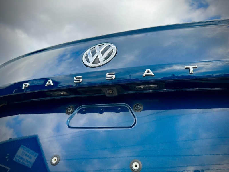 Volkswagen Passat 2021 price $27,995