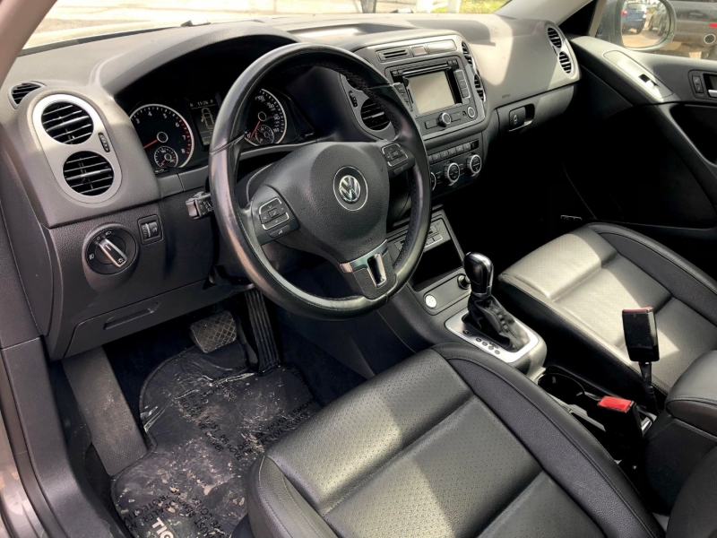 Volkswagen Tiguan 2014 price $21,995