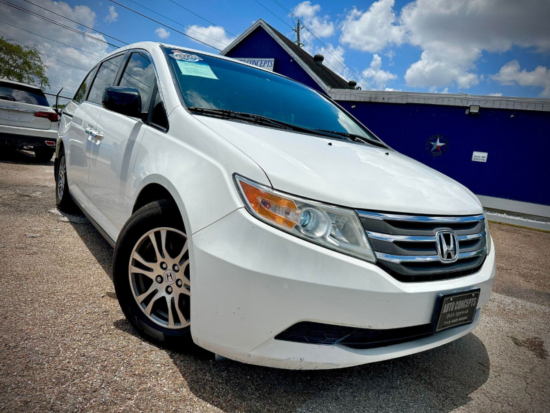 Honda Odyssey 2013 price $18,995