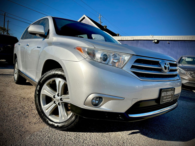 Toyota Highlander 2013 price $23,995
