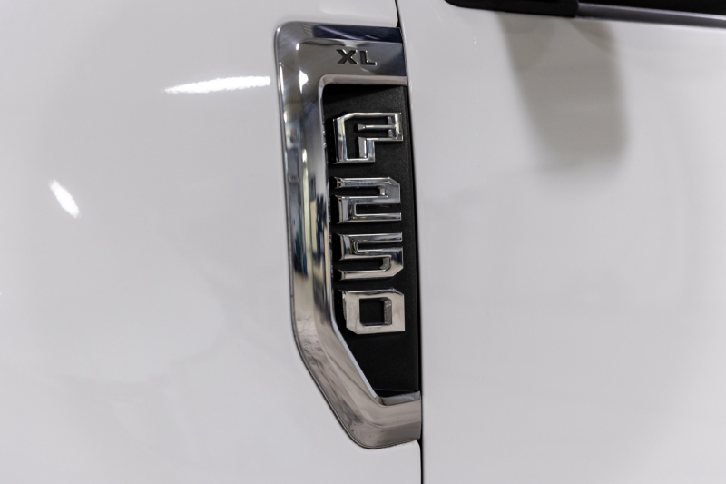Ford Super Duty F-250 2019 price $27,900