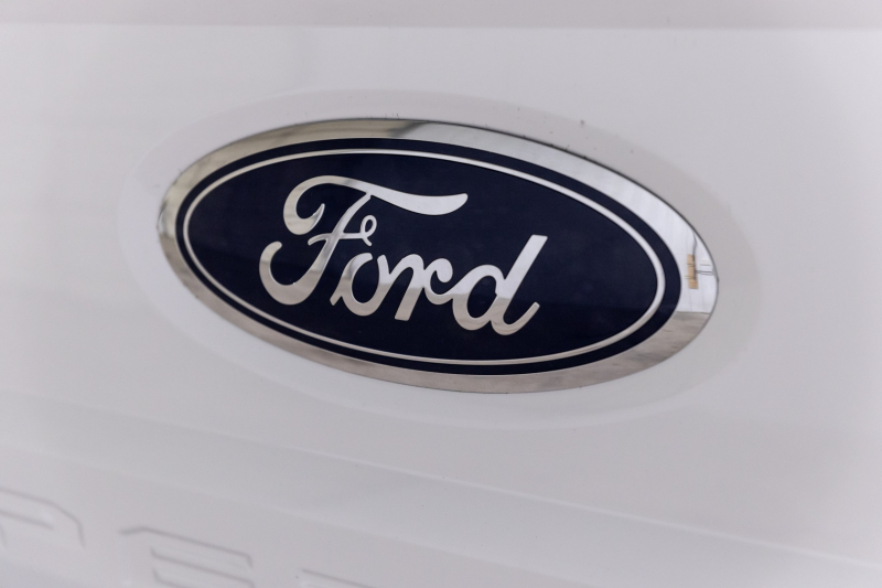 Ford Super Duty F-250 2019 price $27,900