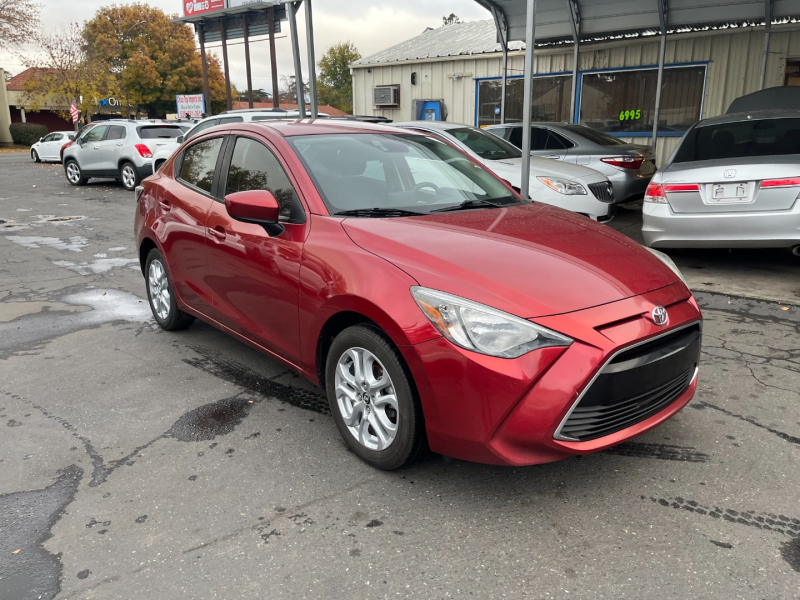 Toyota Yaris 2018 price $11,500