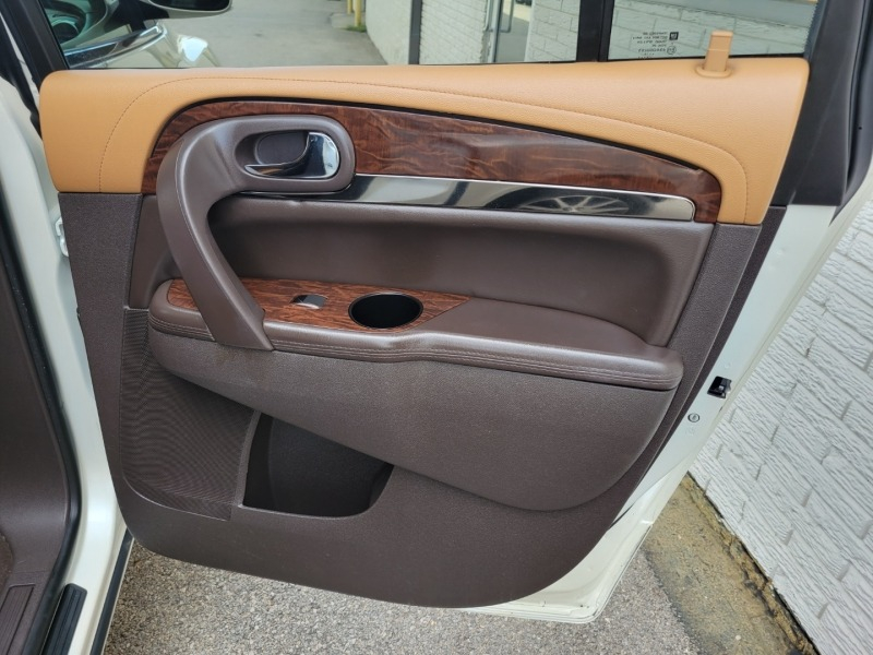 Buick Enclave Navigation Leather 2015 price $9,765 Cash