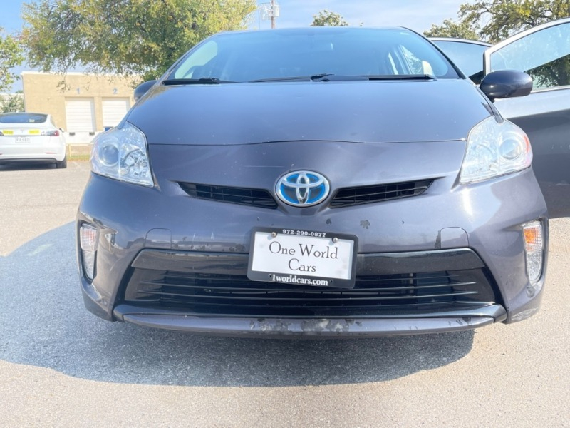 Toyota Prius 2015 price $10,456 Cash