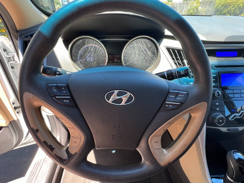 Hyundai Sonata 2013 price $9,500