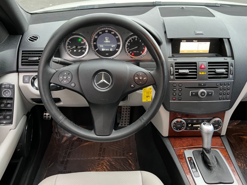 Mercedes-Benz C300 2011 price $8,995