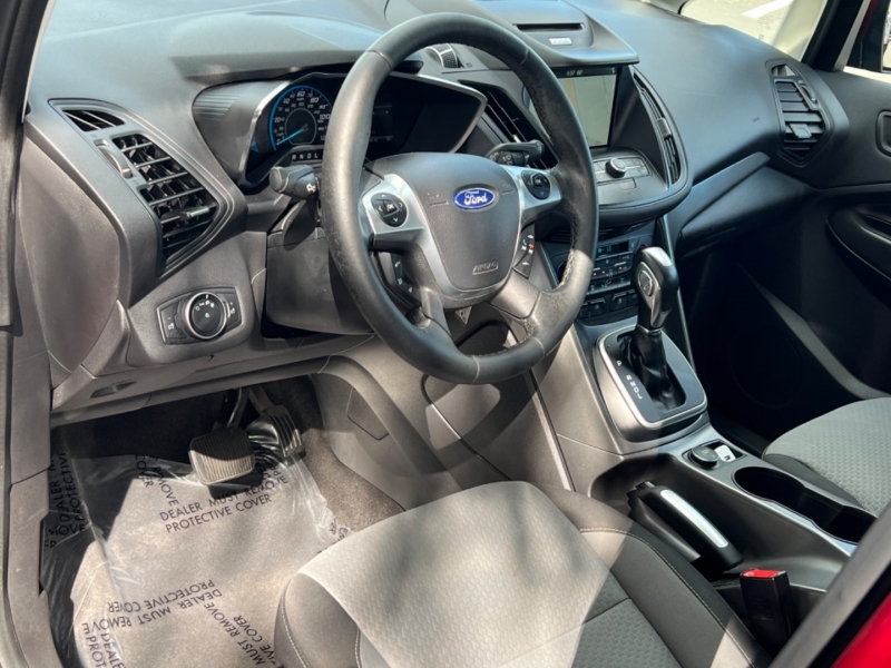 Ford C-Max SE Hybrid 2017 price $12,350