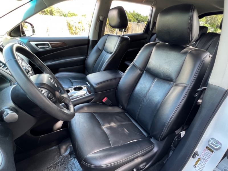 Nissan Pathfinder SL 2016 price $14,395
