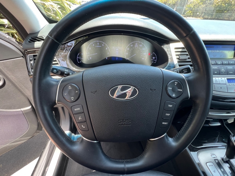 Hyundai Genesis 2014 price $10,750
