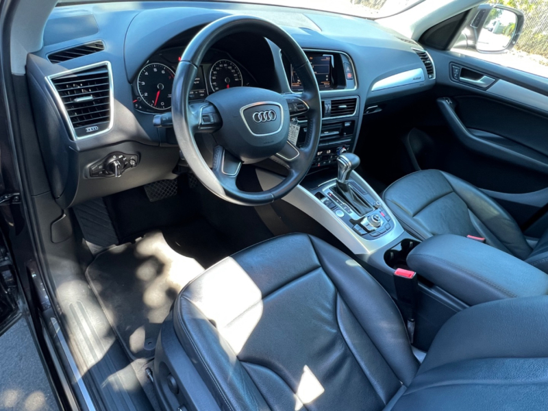 Audi Q5 2015 price $15,300