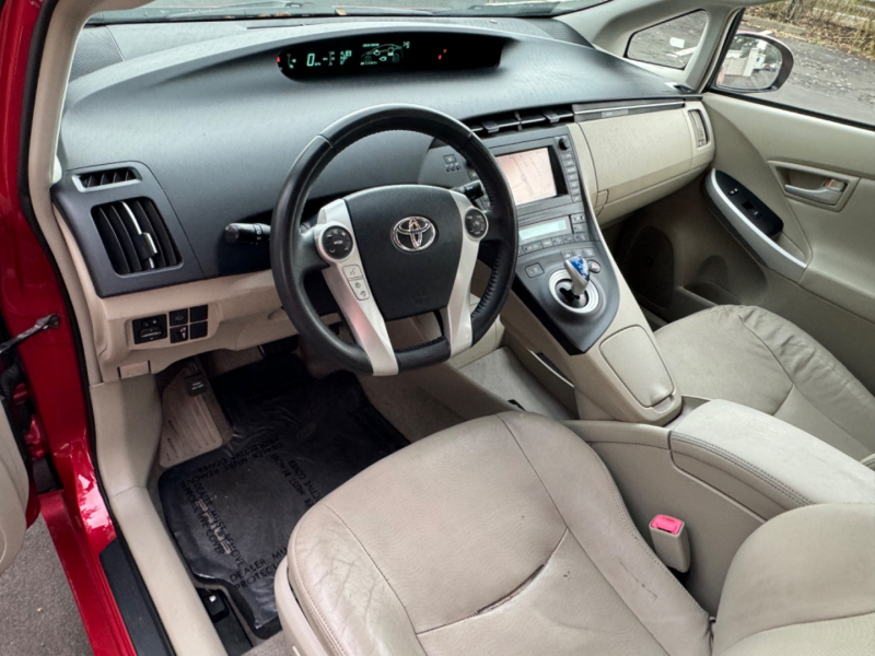 Toyota Prius 2010 price $9,995