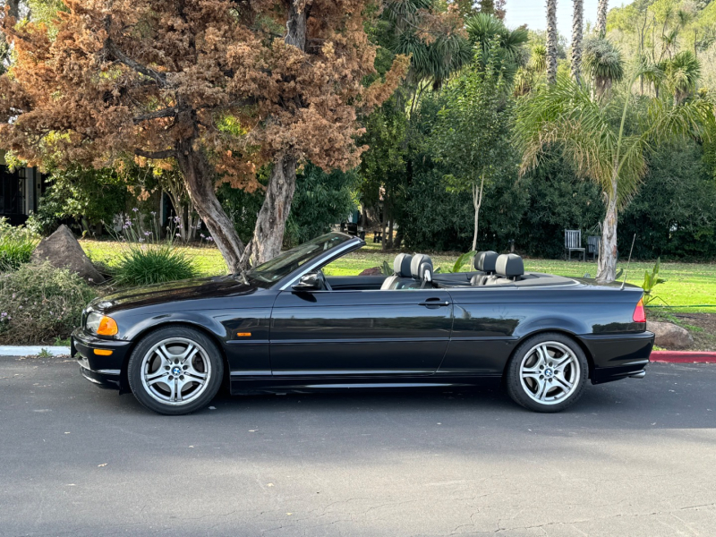 BMW 330Ci Convertible 2001 price $9,995