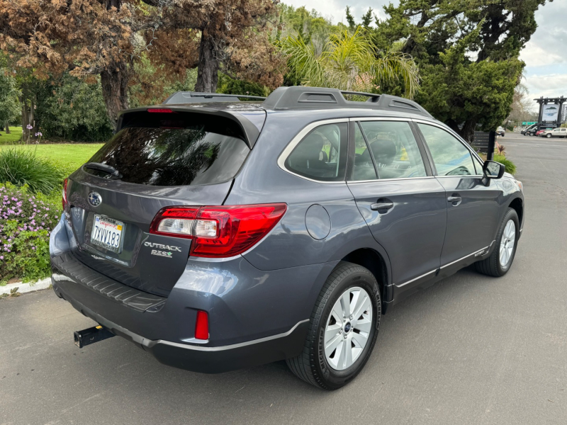 Subaru Outback 2017 price $15,995