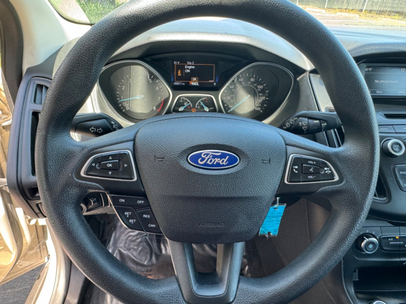 Ford Focus 2015 price $6,995
