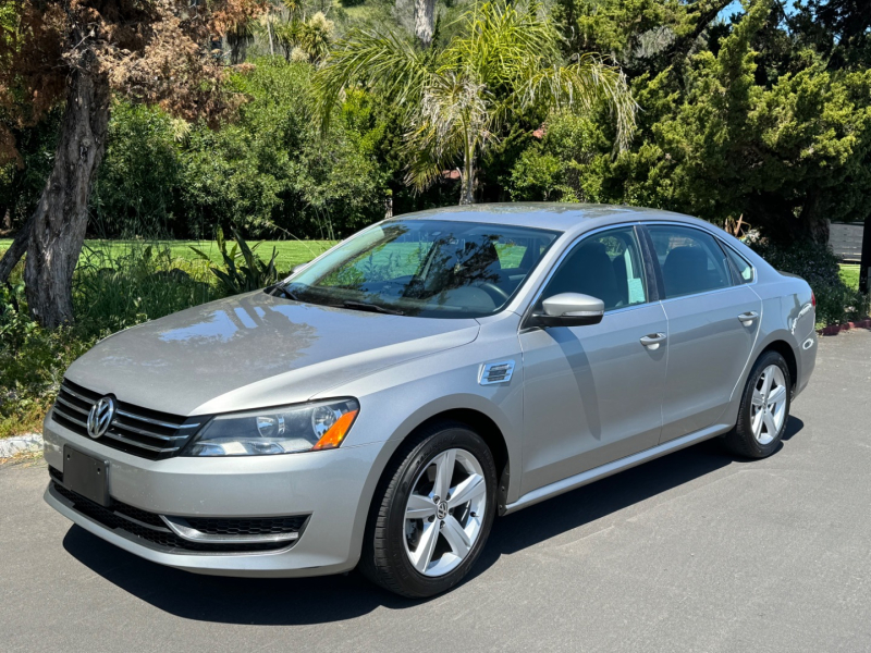 Volkswagen Passat 2013 price $7,735