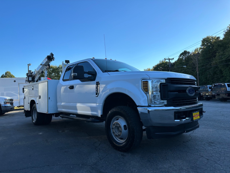 Ford F350 2019 price $43,200