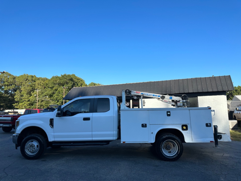 Ford F350 2019 price $43,200