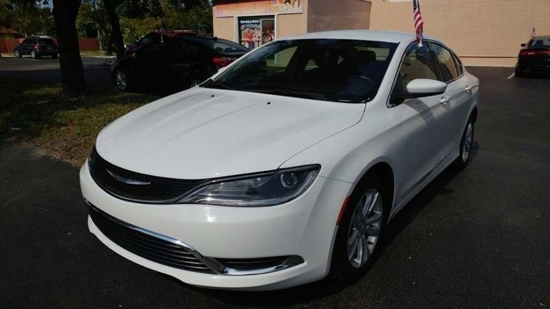 Chrysler 200 2015 price $9,495