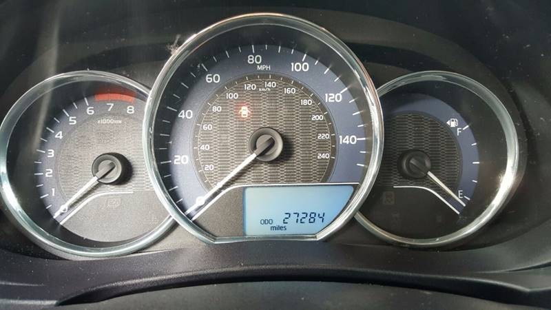 Toyota Corolla 2015 price $11,495