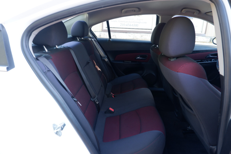 Chevrolet Cruze 2014 price $5,300
