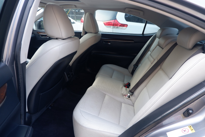 Lexus ES 350 2013 price $9,200