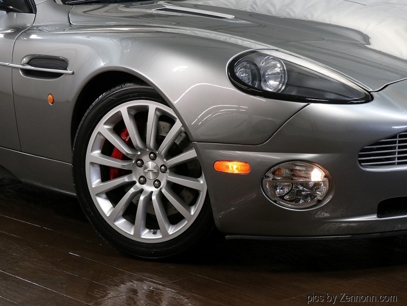 Aston Martin V12 Vanquish 2003 price $68,990