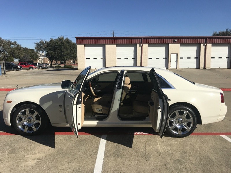 Rolls-Royce Ghost 2011 price $119,560