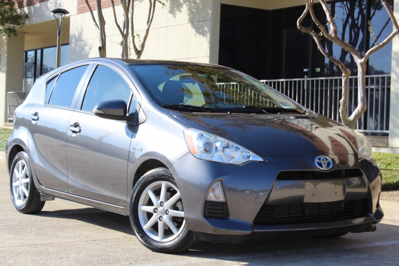 Toyota Prius c 2013 price $12,295
