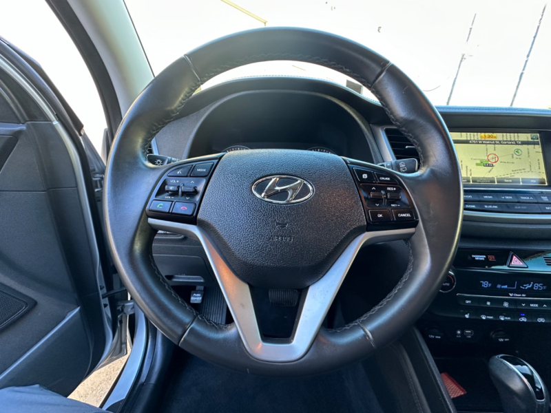 Hyundai Tucson 2017 price $16,495 Cash
