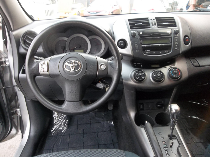 Toyota RAV4 2010 price $9,550