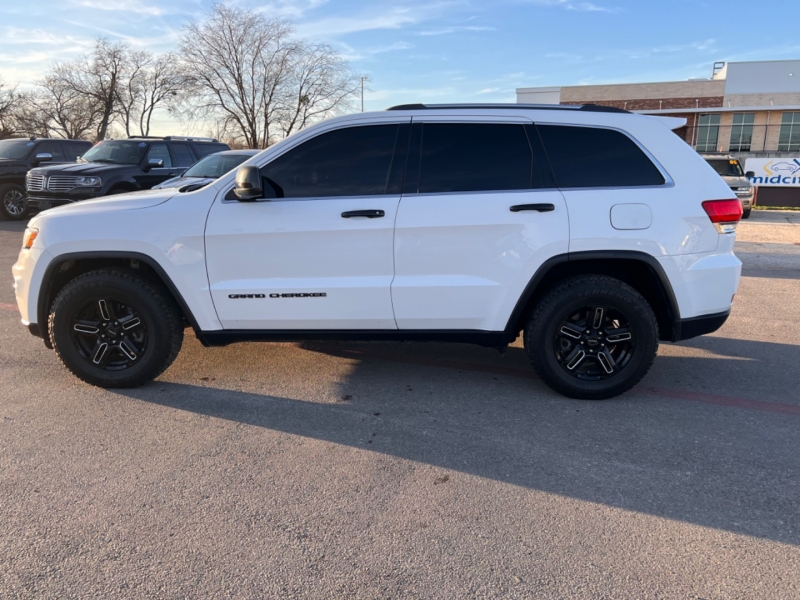 Jeep Grand Cherokee 2018 price $18,950