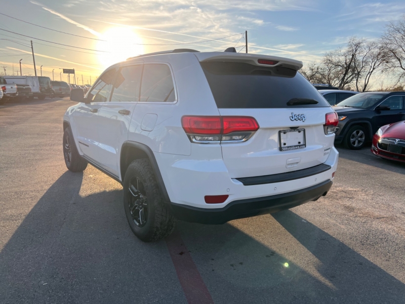 Jeep Grand Cherokee 2018 price $18,950