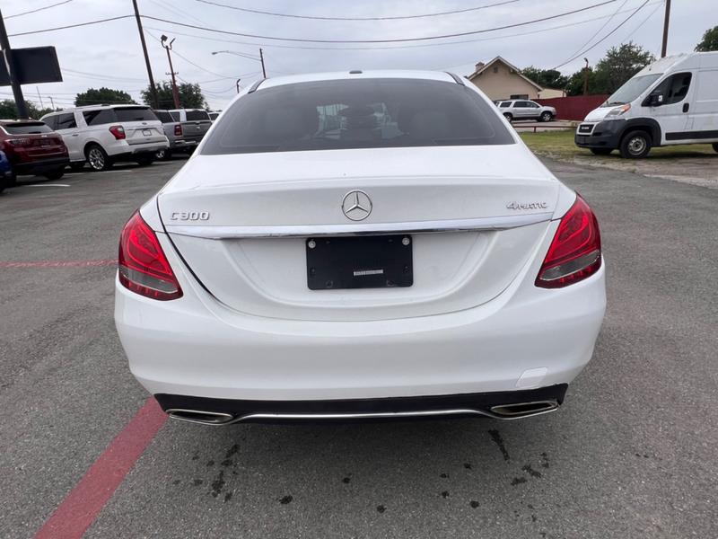 Mercedes-Benz C-Class 2018 price $18,995