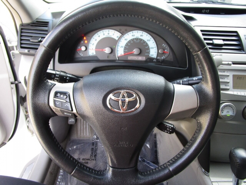 Toyota Camry 2011 price $10,995