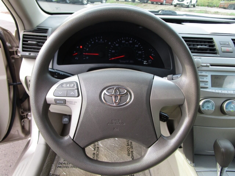 Toyota Camry 2009 price $10,995