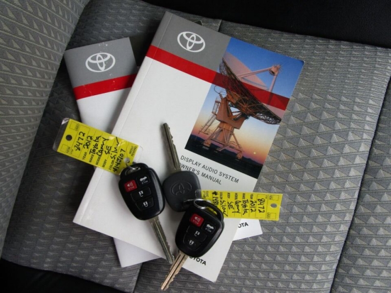 Toyota Camry 2012 price $14,995
